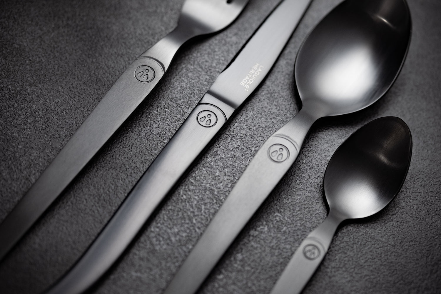 Comment choisir des couverts de table durables et élégants ?