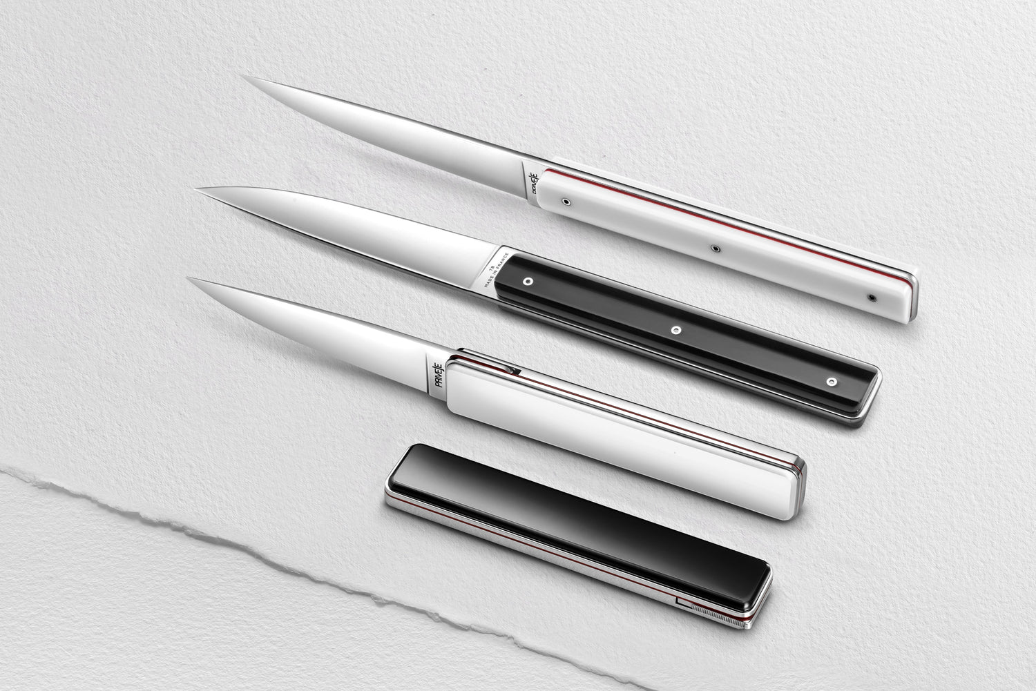 Prive|e vs. Suricate : quel couteau pliant Made in France offrir pour Noël ?