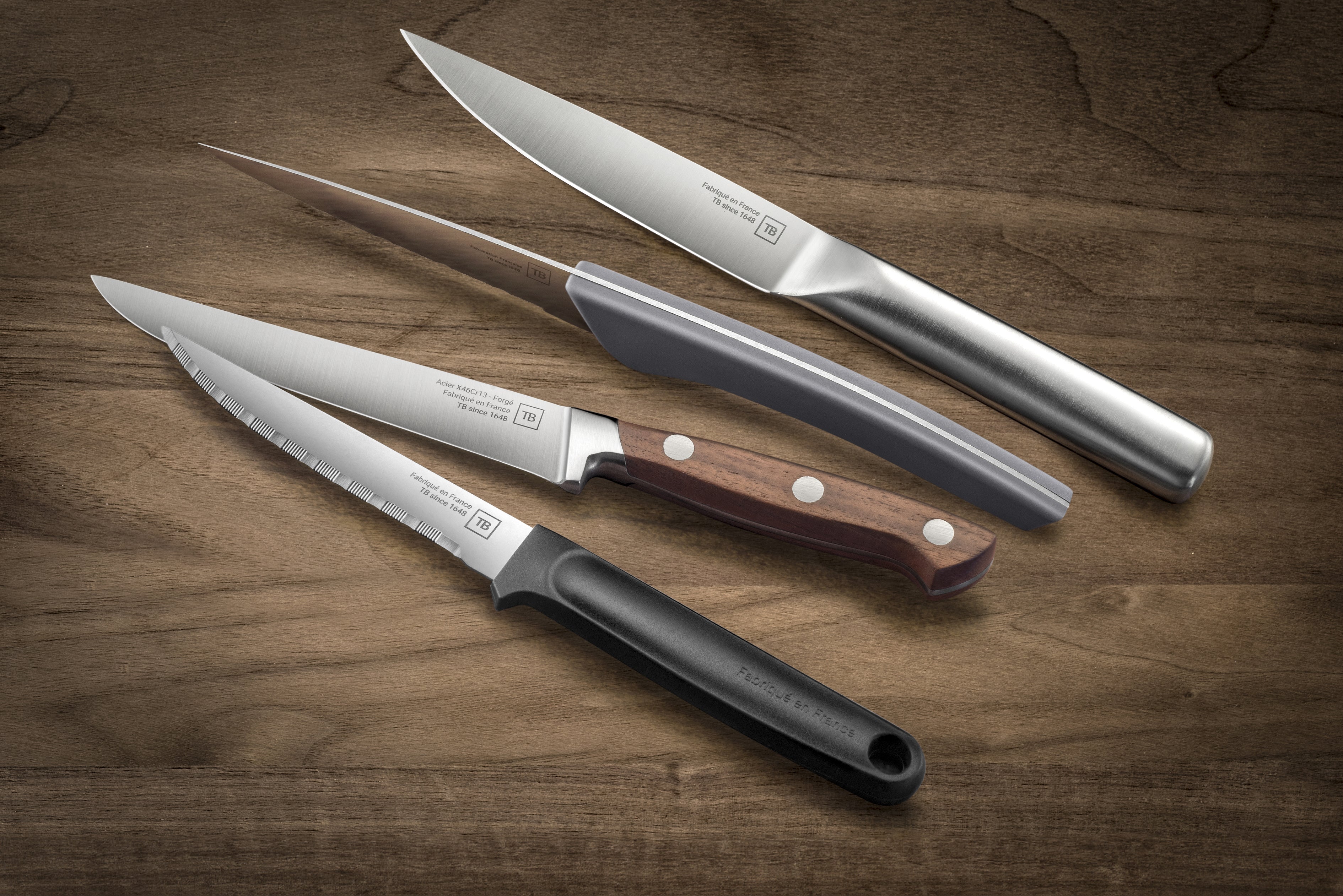 Lames lisses vs lames micro-dentées : comment choisir le couteau de table TB 1648 idéal pour chaque usage ?
